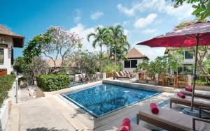 محوطه هتل محوطه هتل