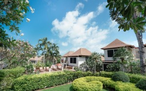 محوطه هتل محوطه هتل