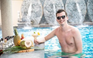 بار استخر بار استخر