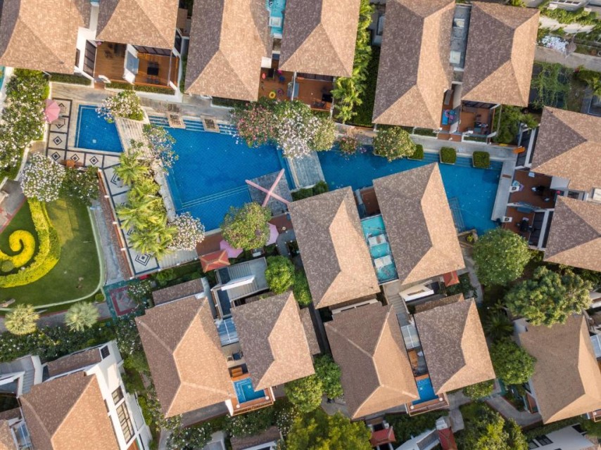 محوطه هتل محوطه هتل