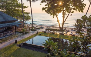 محوطه هتل محوطه هتل