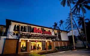 محوطه هتل محوطه هتل