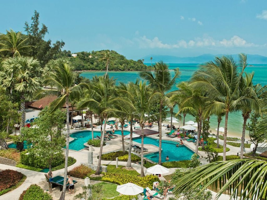 محوطه هتل محوطه هتل