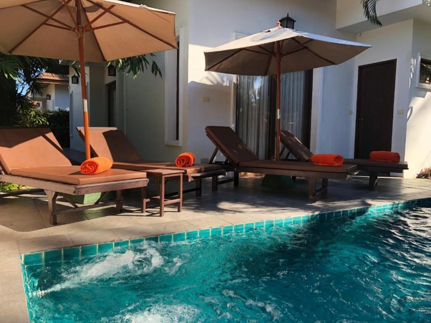 محوطه هتل محوطه هتل