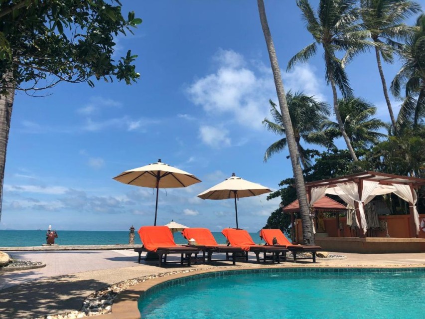 محوطه هتل محوطه هتل