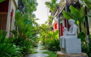 محوطه هتل محوطه هتل