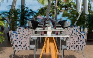 محوطه هتل محوطه هتل