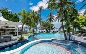 محوطه هتل محوطه هتل