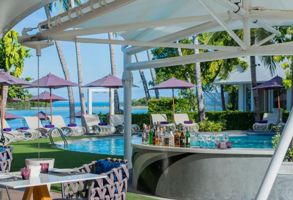 محوطه هتل محوطه هتل