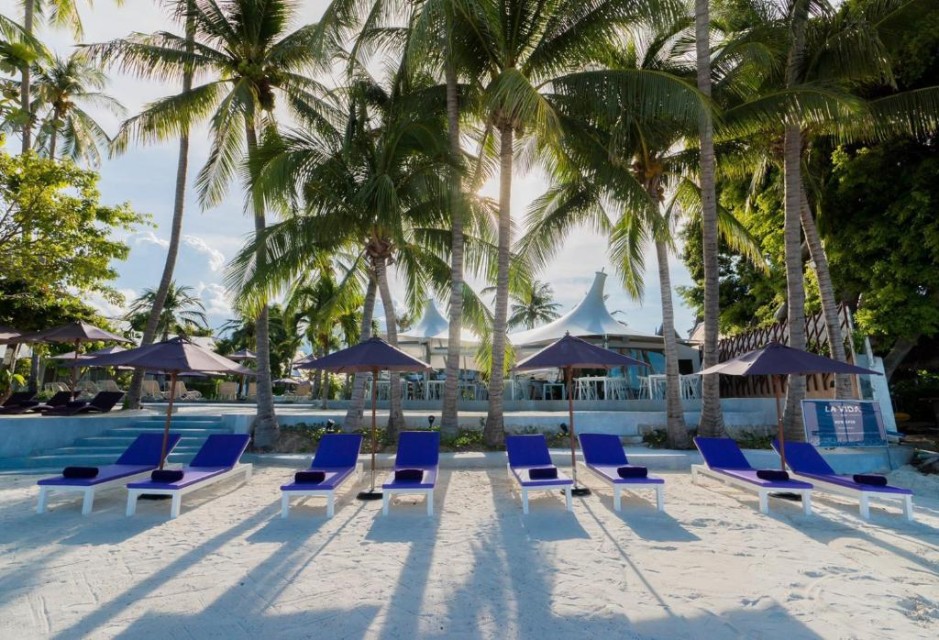 محوطه هتل محوطه هتل