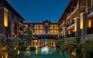 محوطه هتل محوطه هتل