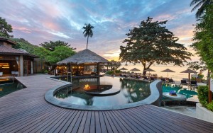 محوطه هتل محوطه هتل