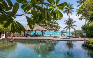 محوطه هتل محوطه هتل