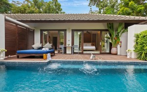 محوطه هتل محوطه هتل