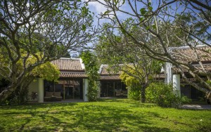 محوطه هتل محوطه هتل