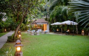 محوطه هتل محوطه هتل