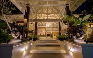 محوطه هتل محوطه هتل