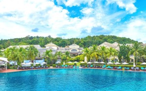 محوطه هتل محوطه هتل