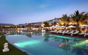 محوطه هتل محوطه هتل