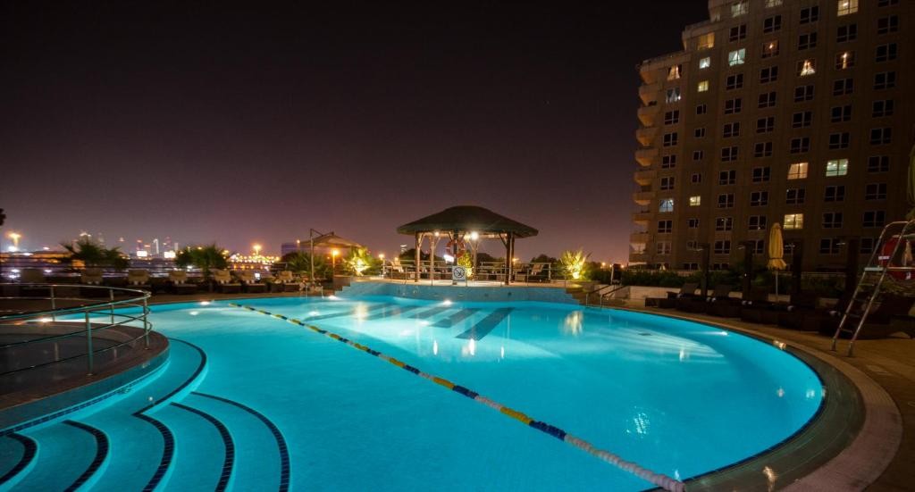 استخر استخر