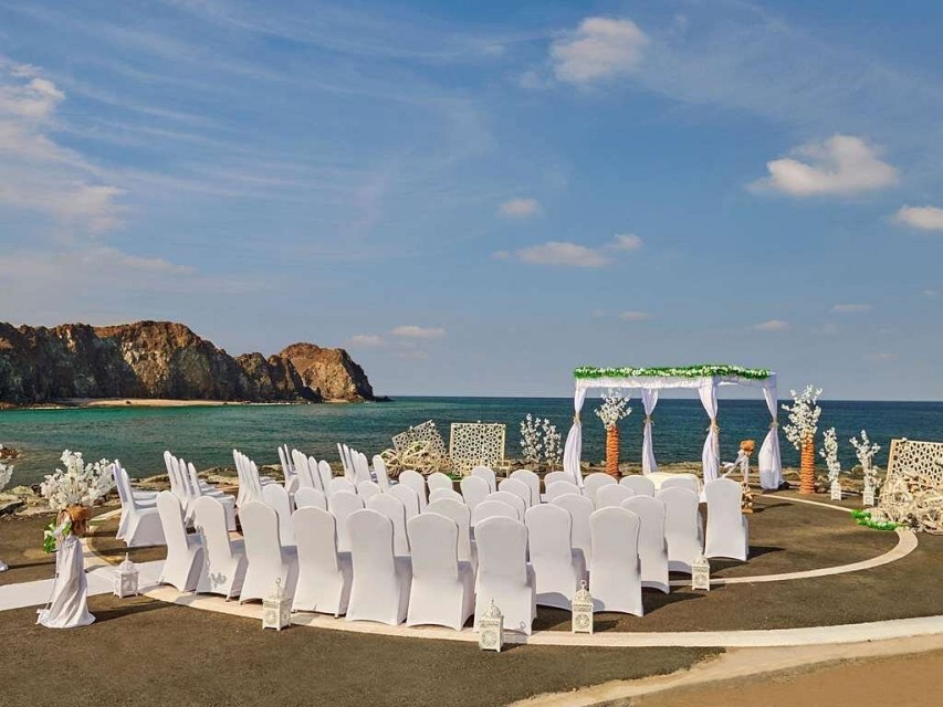 hotels-dubai-Fairmont-Fujairah-Beach-Resort-wedding-(4)-26ba2c9637d85cfabc7a35aea816c669.jpg