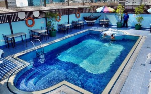 استخر استخر