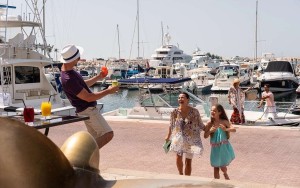 محوطه هتل محوطه هتل