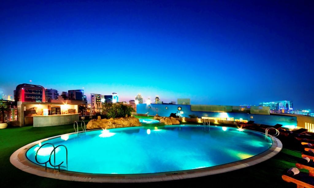 استخر استخر