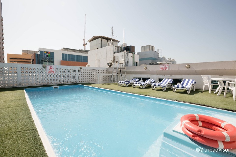 استخر استخر