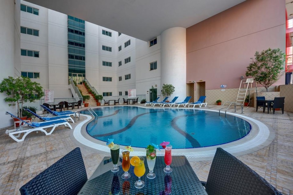 استخر استخر