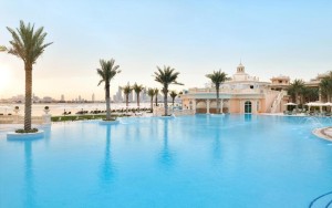 محوطه هتل محوطه هتل