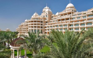 محوطه هتل محوطه هتل