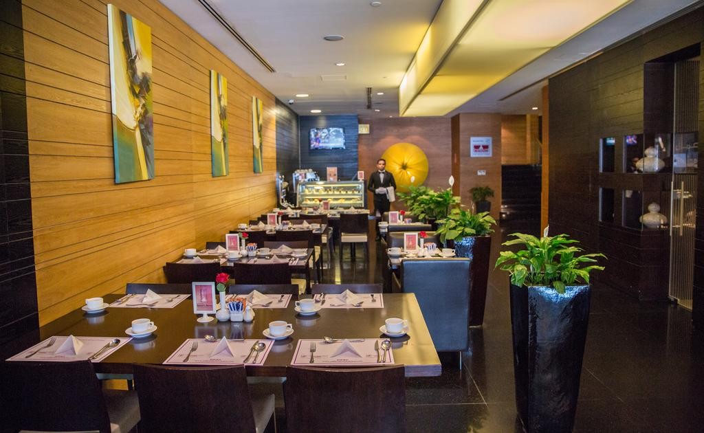 رستوران رستوران