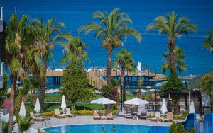 محوطه هتل محوطه هتل