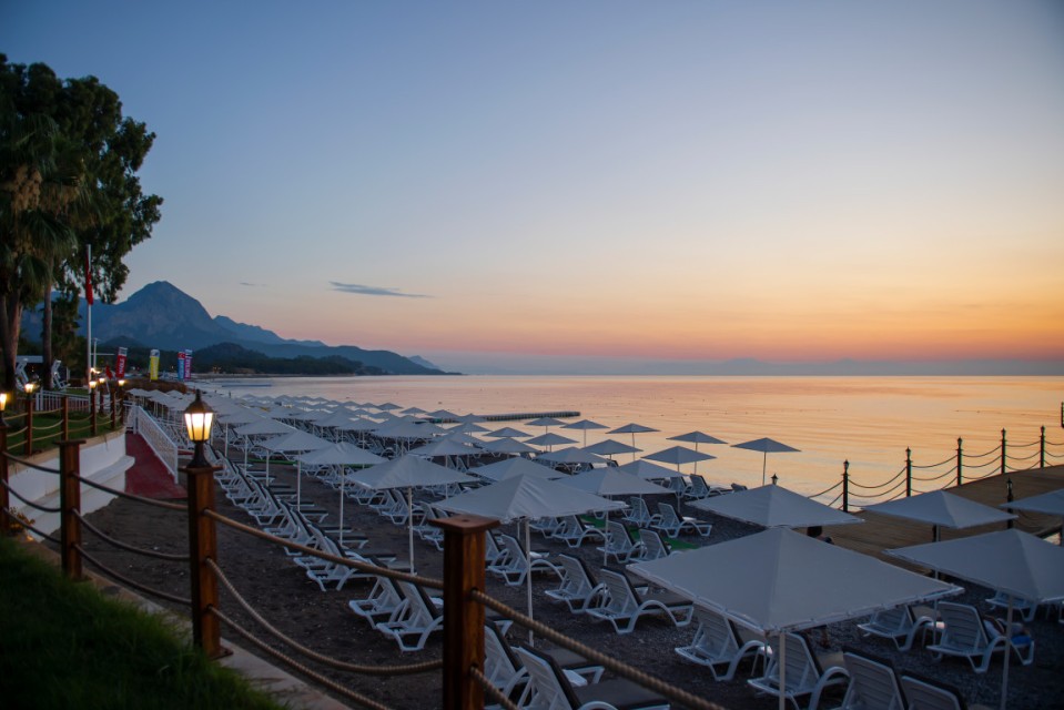 محوطه هتل محوطه هتل