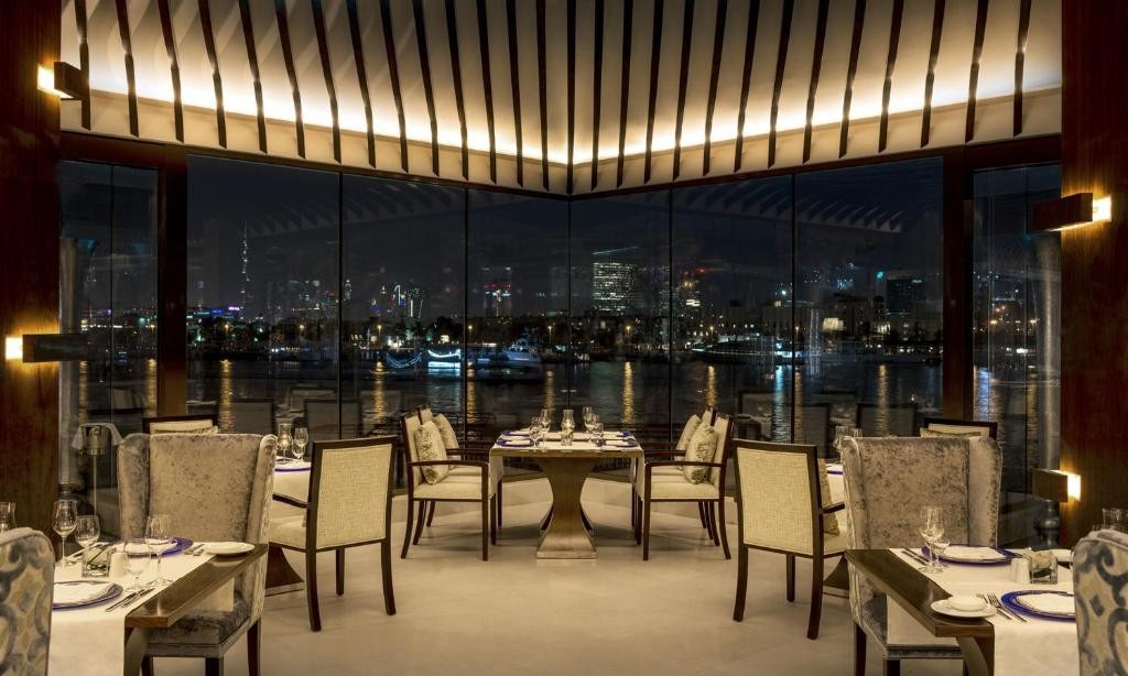 رستوران رستوران