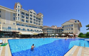 محوطه هتل محوطه هتل