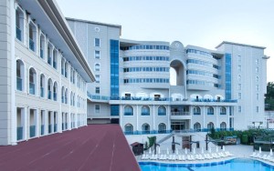 محوطه هتل محوطه هتل