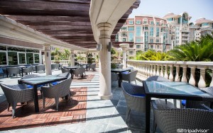 hotels-dubai-Swissotel-Al-Murooj-pergolas--v2866611-bb880fb51c6b9371b902060267e97128.jpg
