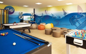 زمین بازی کودکان