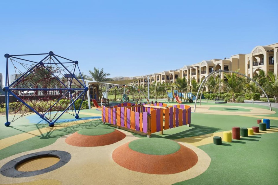 زمین بازی کودکان