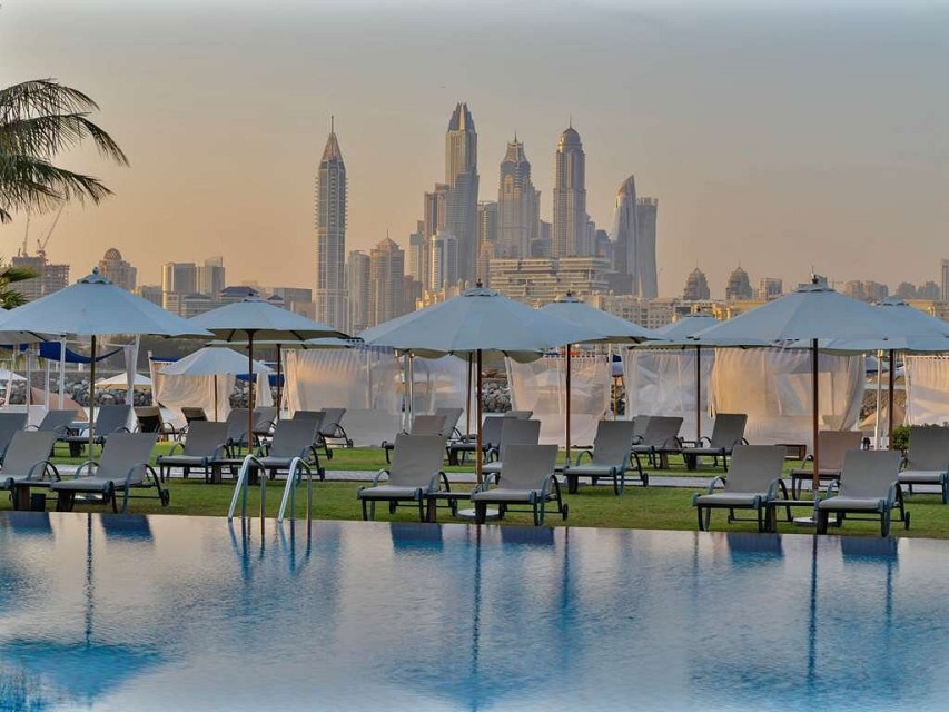 hotels-dubai-hotel-rixos-the-palm-dubai-exterior-26ba2c9637d85cfabc7a35aea816c669.jpg