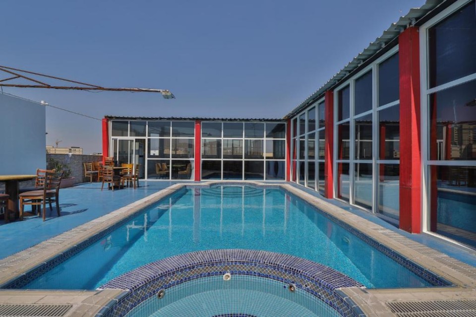 استخر استخر