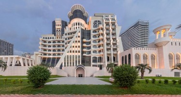 هتل Grand Gloria باتومی