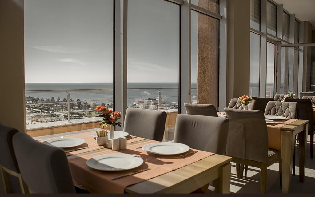 رستوران رستوران