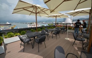 محوطه هتل محوطه هتل