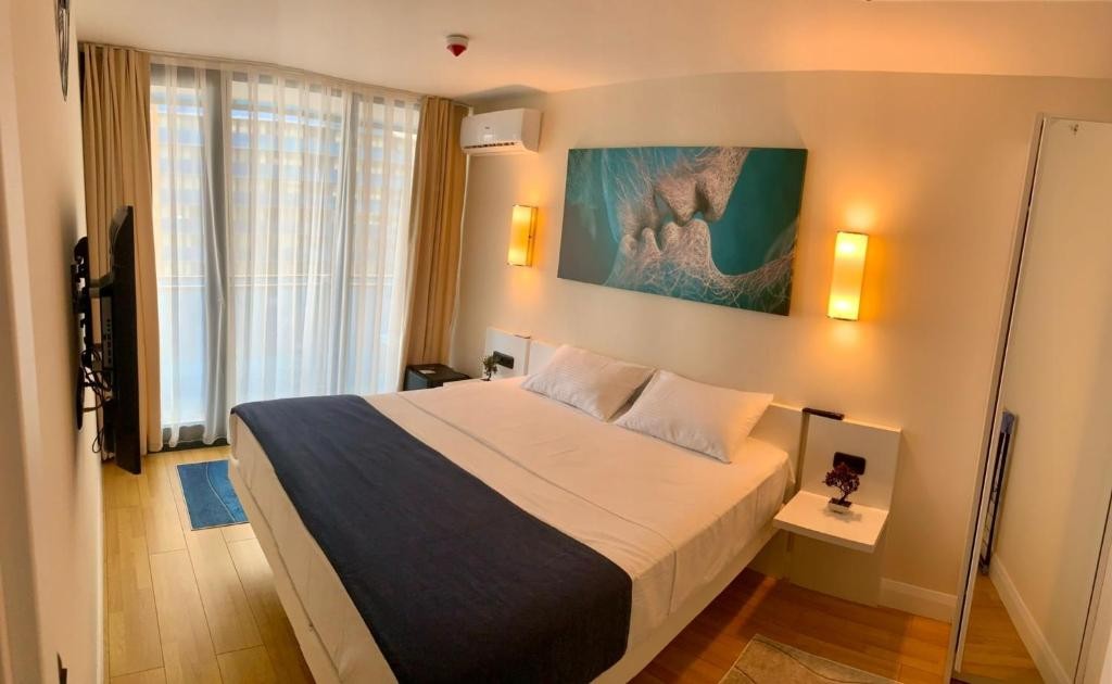 hotels-georgia-batumi-Orbi-city-Luxury-suit-306450890-26ba2c9637d85cfabc7a35aea816c669.jpg