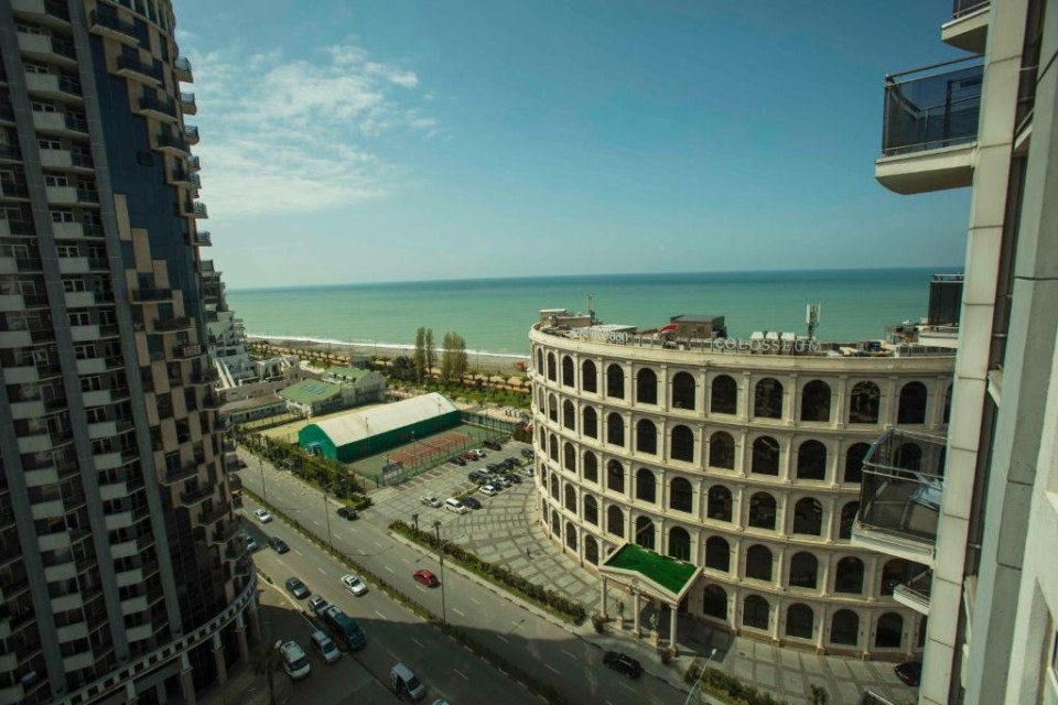 hotels-georgia-batumi-Panorama-Sea-Tower-138606668-26ba2c9637d85cfabc7a35aea816c669.jpg