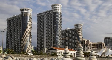 هتل Royal Holiday Sea Towers Apartment باتومی