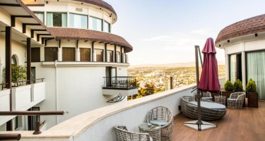 هتل Adamo تفلیس